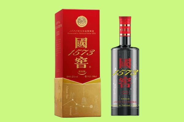 呼伦贝尔回收国窖1573.jpg